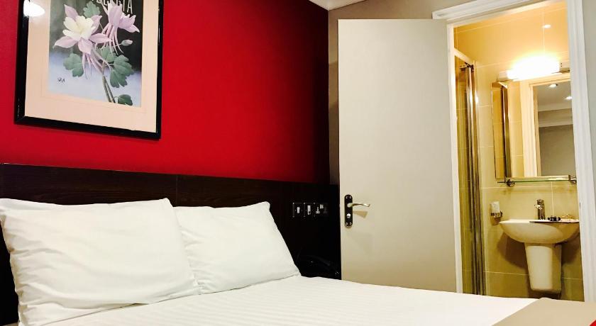 Image of Triple Room 7