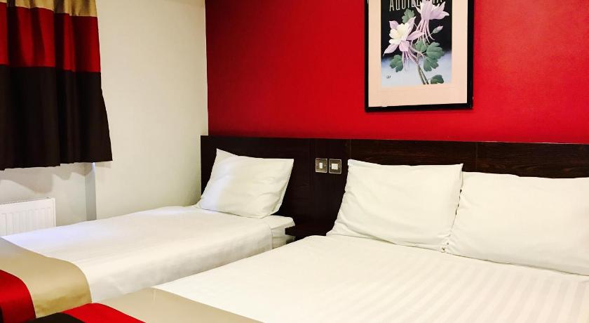 Image of Triple Room 6