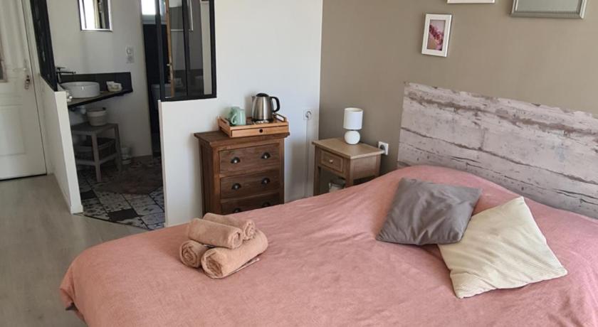 オルニャック＝ラヴェン Le Petit Chene 3つ星 ホテル スイート