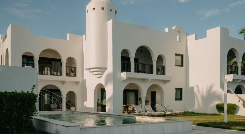 Image of Deluxe Suite with Sea View (Jonquil) 6