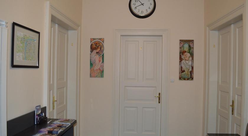 Image of Double or Twin Room with Shared Kitchen 13