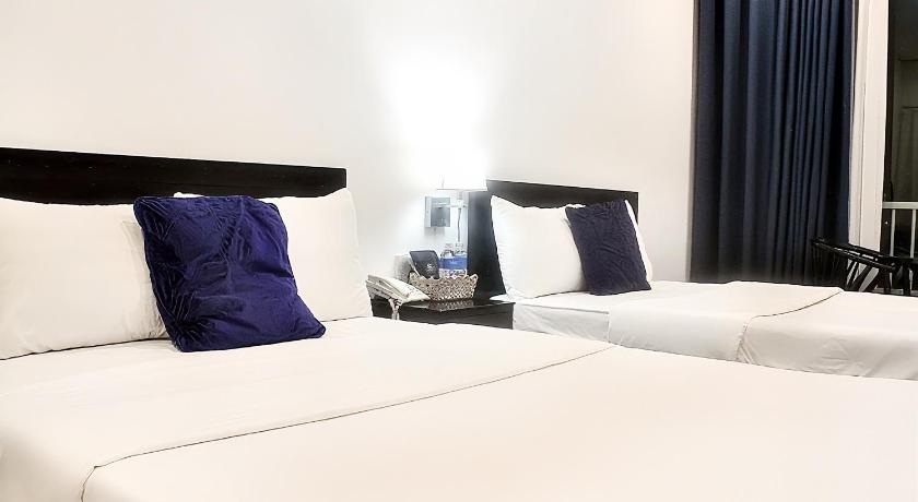Image of Standard Twin Room 0