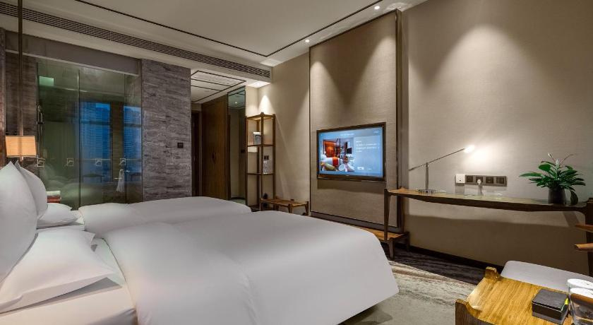 Qiandongnan 半山酒店 Hotel pool