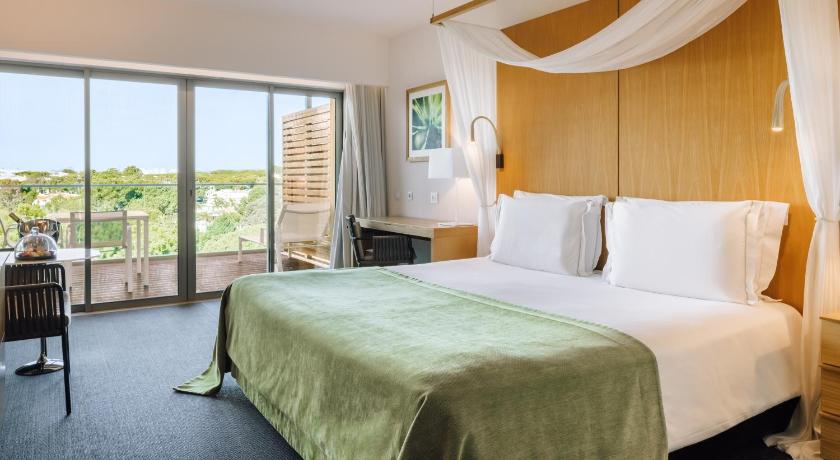 Image of Deluxe Double or Twin Resort View 1