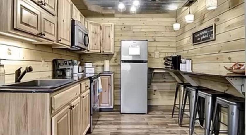 로스트 씨티 (WV) Rustic Barn Retreat w Hot Tub Game Room & FirePit 4성급 숙소 외관