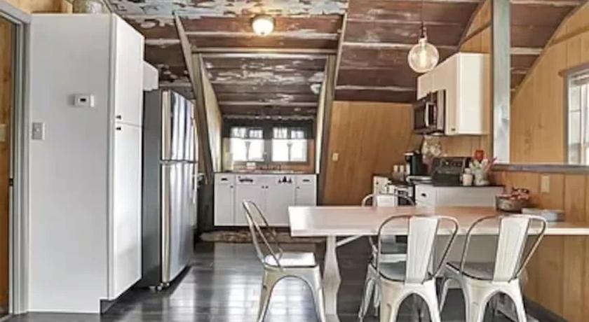 로스트 씨티 (WV) Rustic Barn Retreat w Hot Tub Game Room & FirePit 4성급 숙소 부대시설