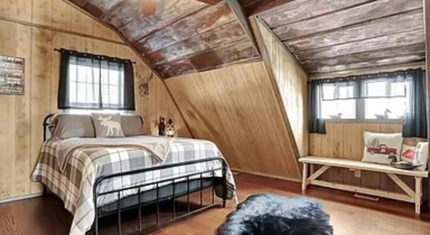 로스트 씨티 (WV) Rustic Barn Retreat w Hot Tub Game Room & FirePit 4성급 숙소 스위트룸