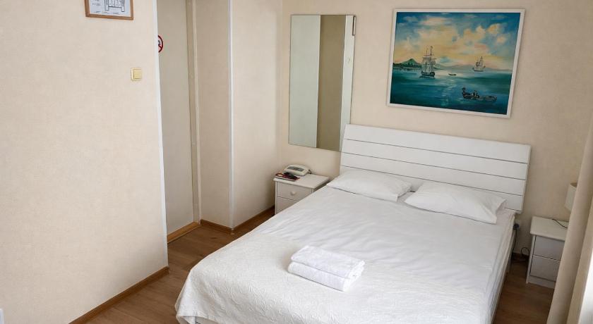 Image of Single - Private Bathroom 3