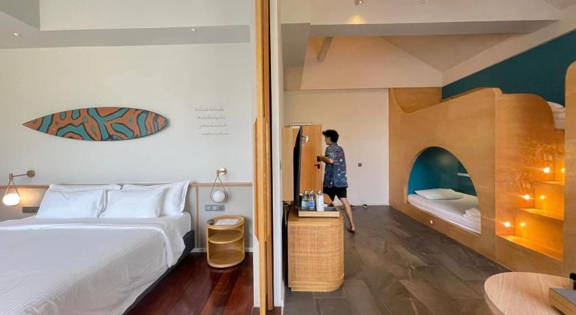 Image of Family room Suite - Ocean Wing 3