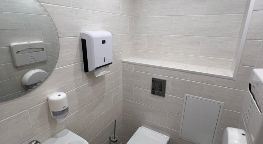 Image of Single - Shared Bathroom 11