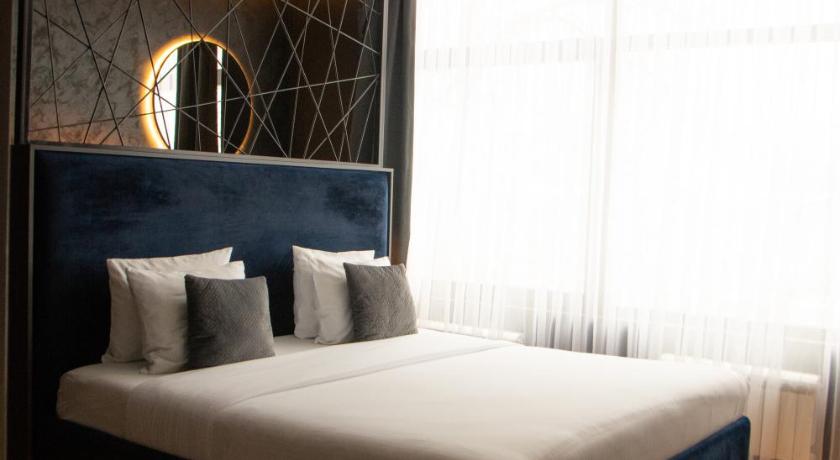 Olivia Rooms - image 2