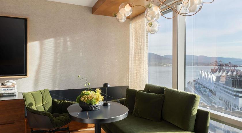 Image of Fairmont Gold Harbor and Mountain View Room with King Bed 9