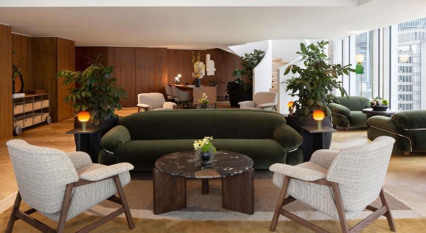 Image of Fairmont Gold Harbor and Mountain View Room with King Bed 5