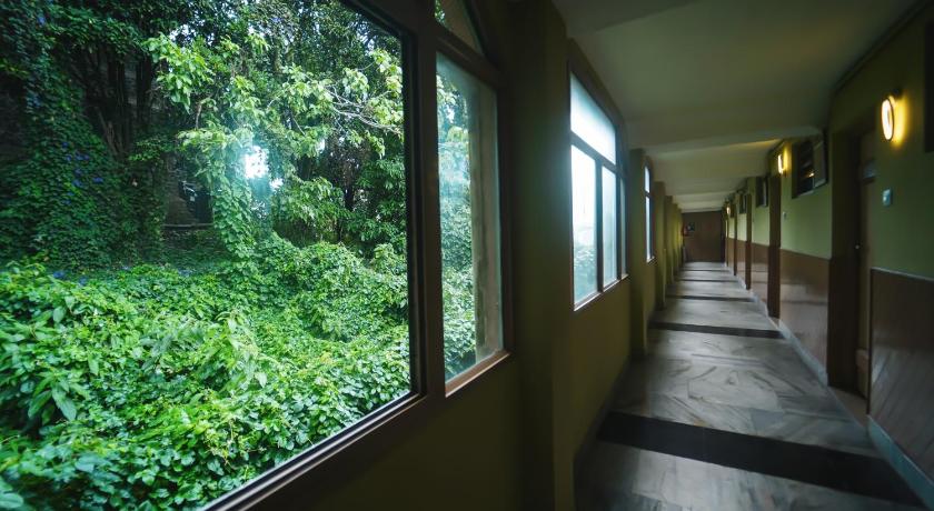 Hotel JC Grand Kodaikanal – Kodaikanal, IL