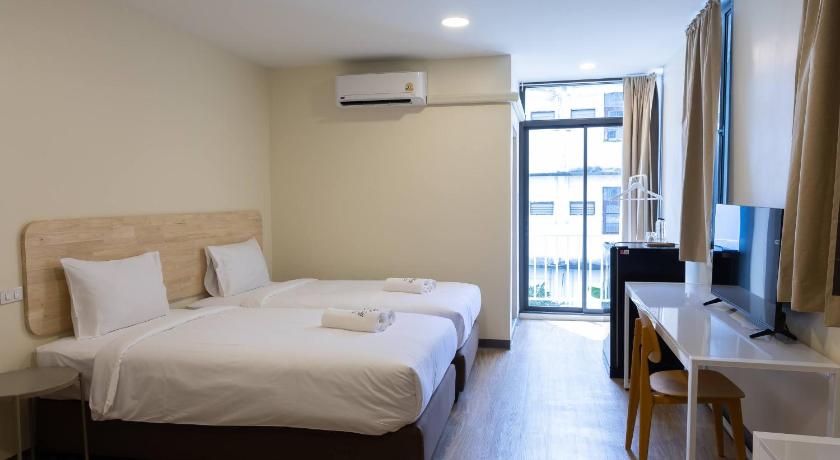 Image of Large Twin Room 1