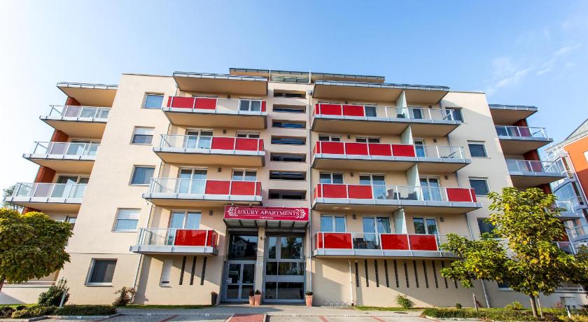 Luxury Apartment Hotel Siófok - image 12
