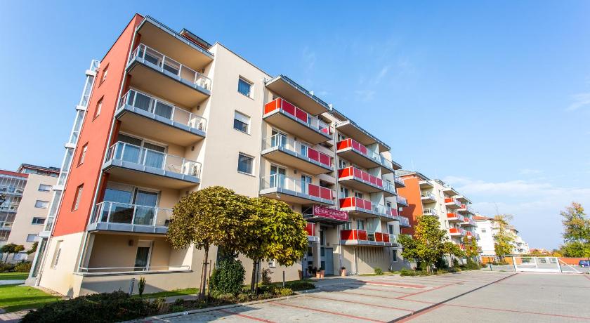 Luxury Apartment Hotel Siófok - image 10