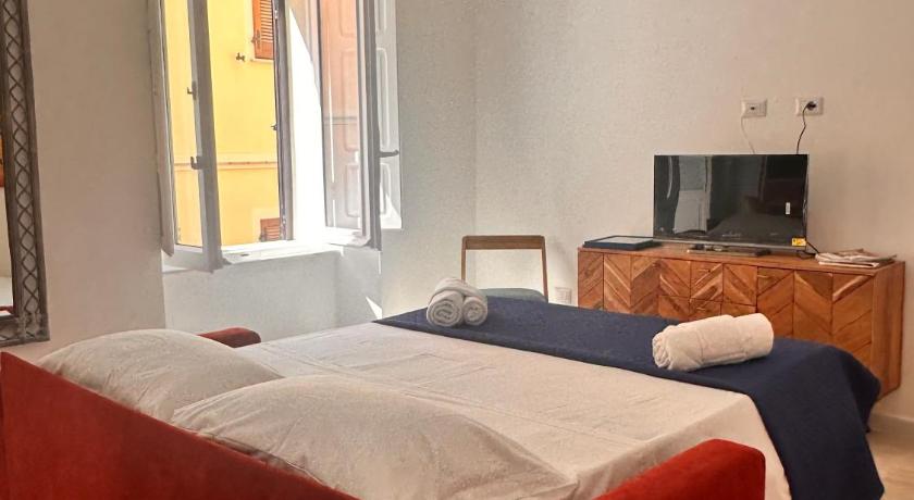 Vico Rosso - Milu Holidays La Maddalena