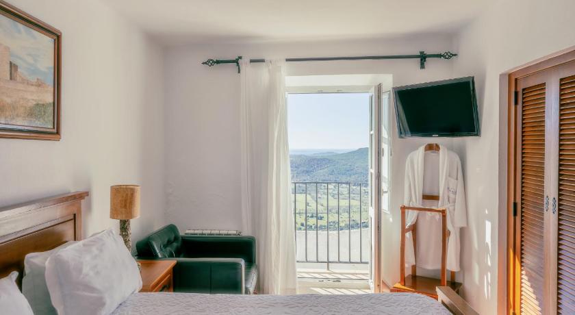 マルヴァン Dom Dinis Marvao 3つ星 ホテル プール