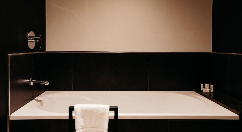 Image of Suite 9