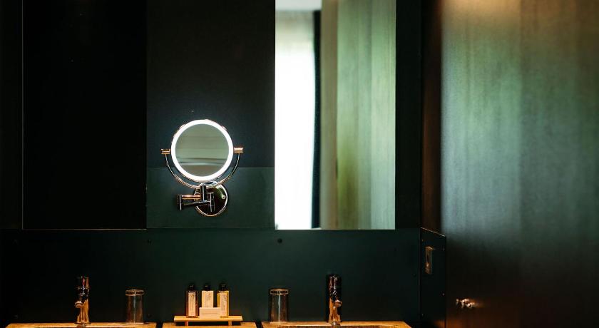 Image of Suite 6