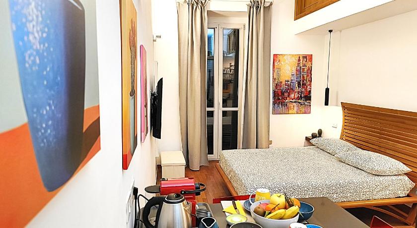 Image of Triple Room with Private Bathroom 8