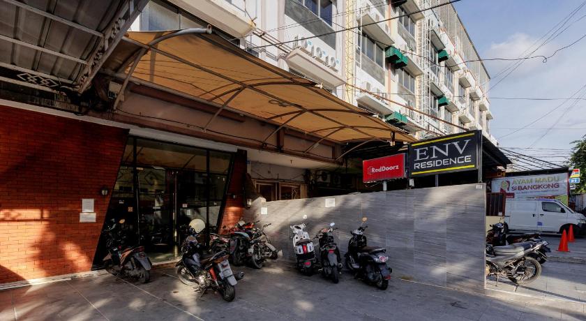 Env Residence Mangga Besar RedPartner – Jakarta, NY