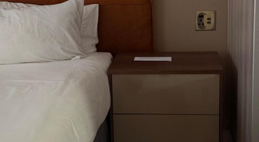 Giyani Dunamis Lodge 4-Star Single Room suite