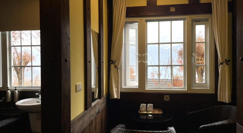 Vanse Hotel - image 39
