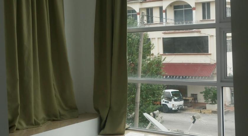 Image of Twin Room with Private Bathroom 0