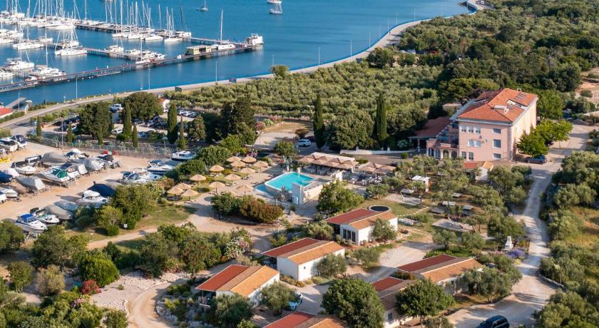 Holiday Homes Kanajt