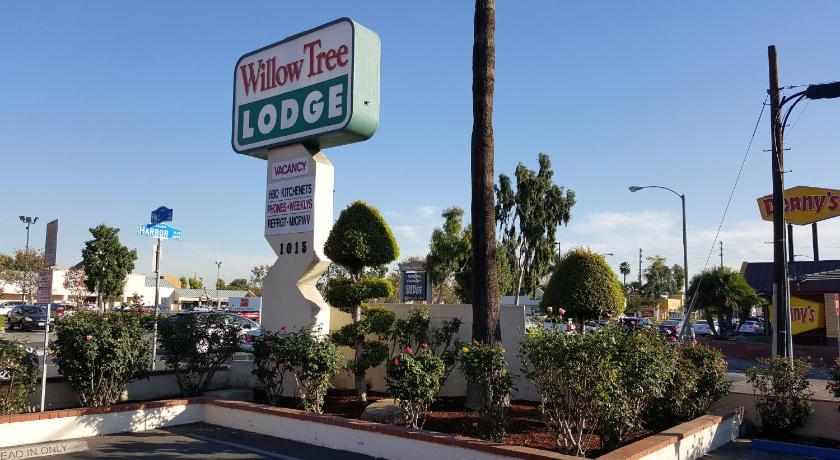 Willow Tree Lodge — Hotel in Fullerton (CA)