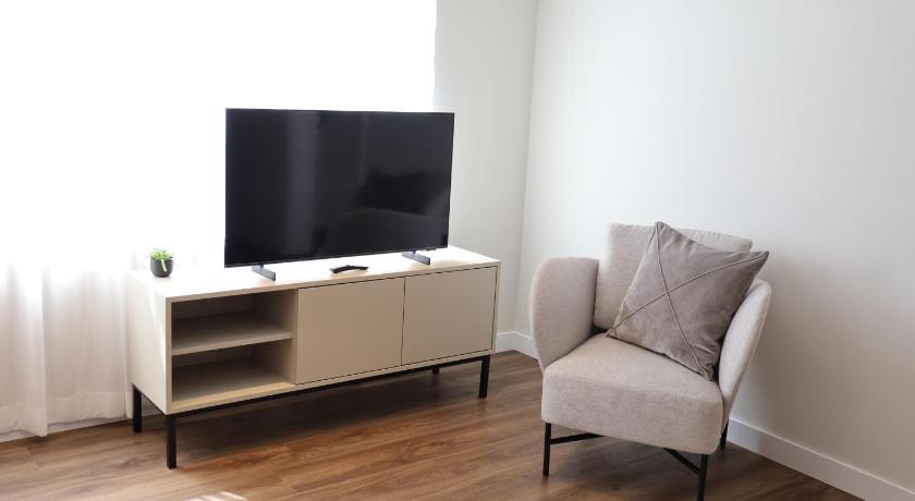 Image of One-Bedroom Superior Apartment 8