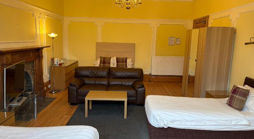 Image of Very Large Standard Family Room 1