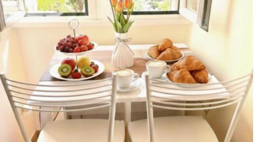 ローマ Guest house thats amore roma 4つ星 ホテル ロビー