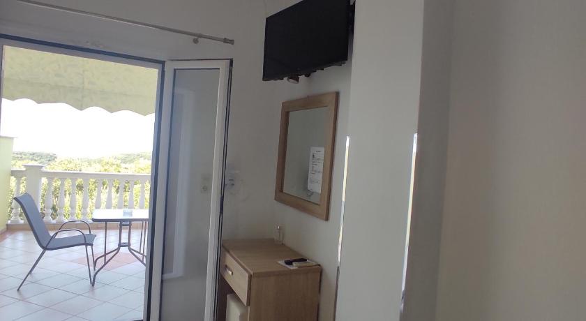 Image of Double Room with Sea View -First Floor 3