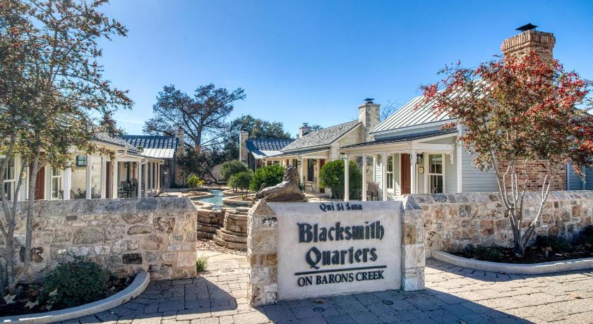 Fredericksburg Blacksmith Quarters on Barons Creek Accommodation room
