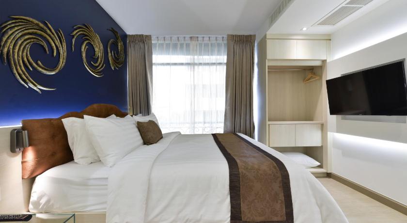 Image of Deluxe Room 9