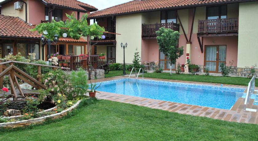 Family hotel Gradina photo