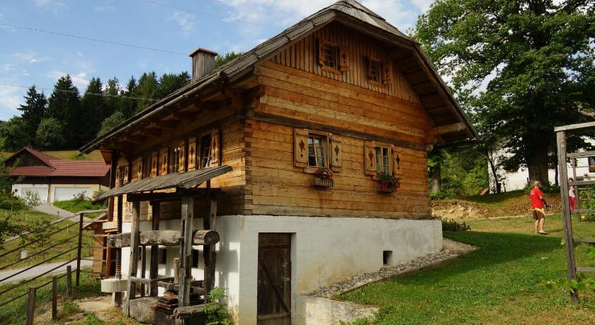 Tourist farm Samec — Hotel in Sele