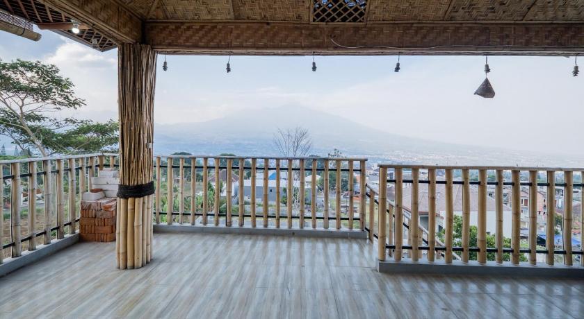 RedDoorz @ Omahku Guest House Batu – Malang, MO