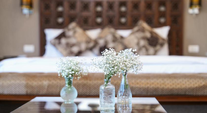 Image of Honeymoon Suite 3