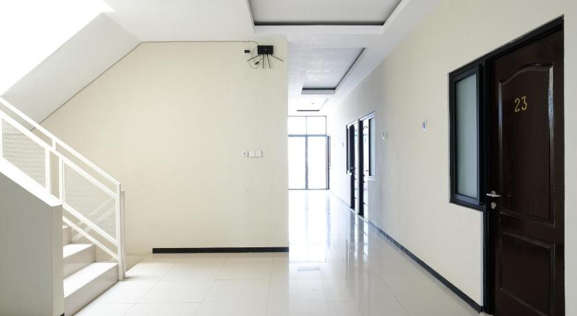 RedDoorz near Malang Creative Center - image 38