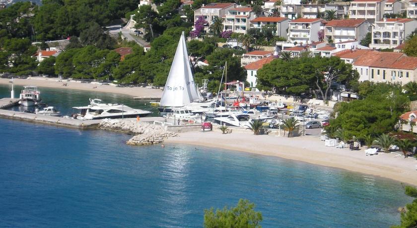 Villa Ursic — Hotel in Donja Brela