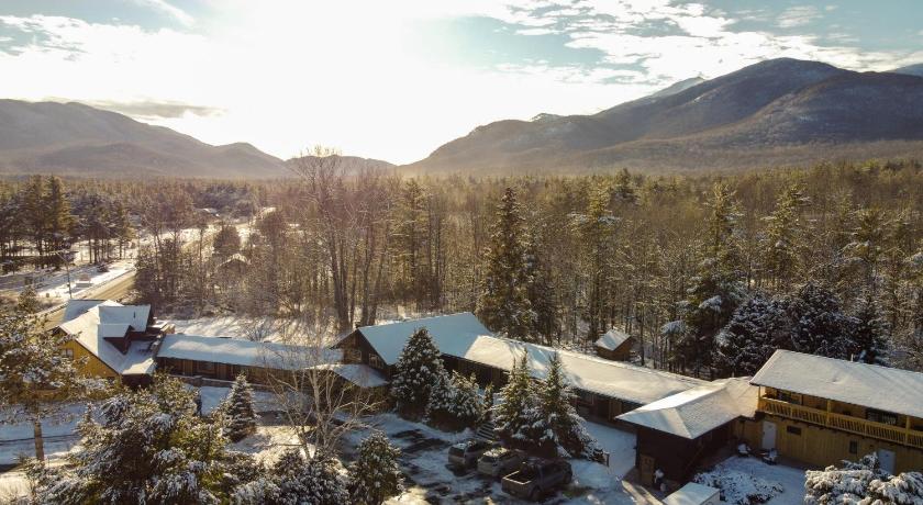 Adirondack Spruce Lodge