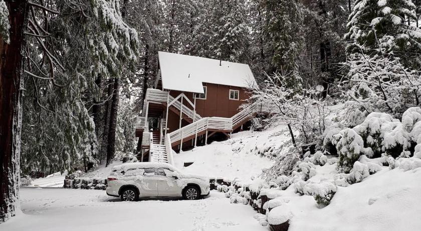 요세미티 웨스트 (CA) Half Dome Haven - Cozy Yosemite West Studio 4성급 숙소 레스토랑