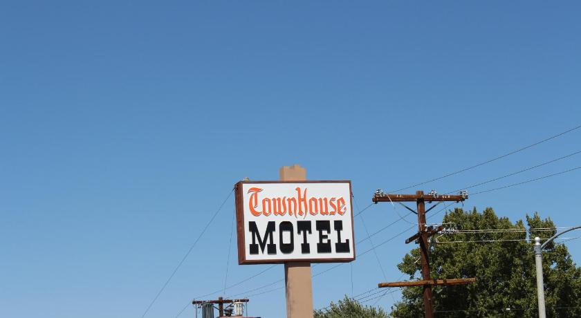 Townhouse Motel