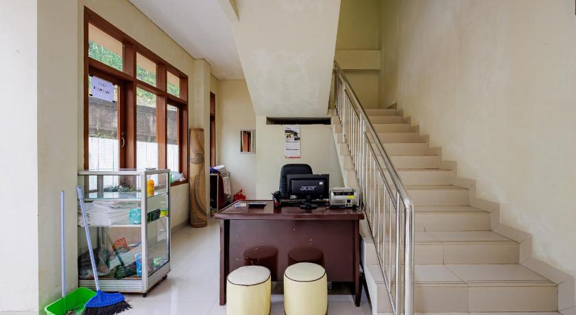 Urbanview Resort Villa Andy Tour Cisarua Puncak – Bogor, PA