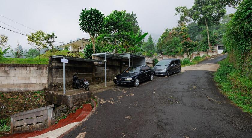 Urbanview Resort Villa Andy Tour Cisarua Puncak - image 28