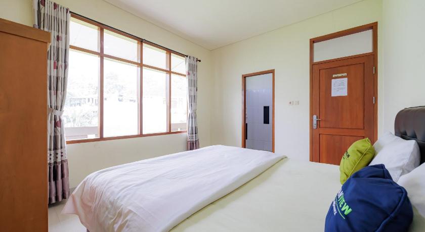Urbanview Resort Villa Andy Tour Cisarua Puncak - image 37